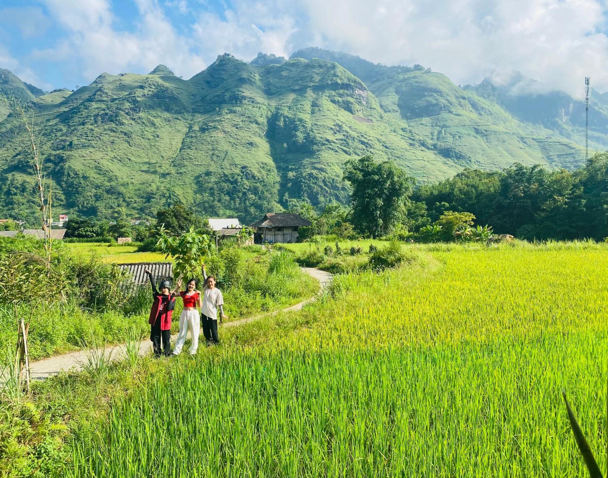 Du Gia Field View Homestay Làng Cac Kültér fotó